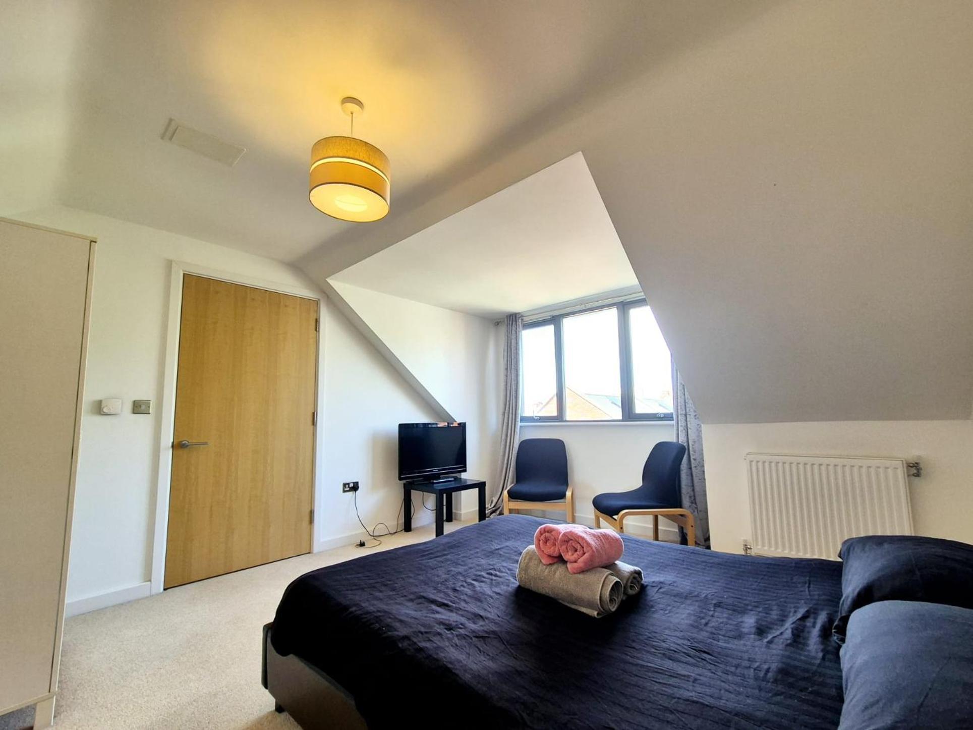 Explore London: 2 Bedroom House In Wood Green Londres Exterior foto