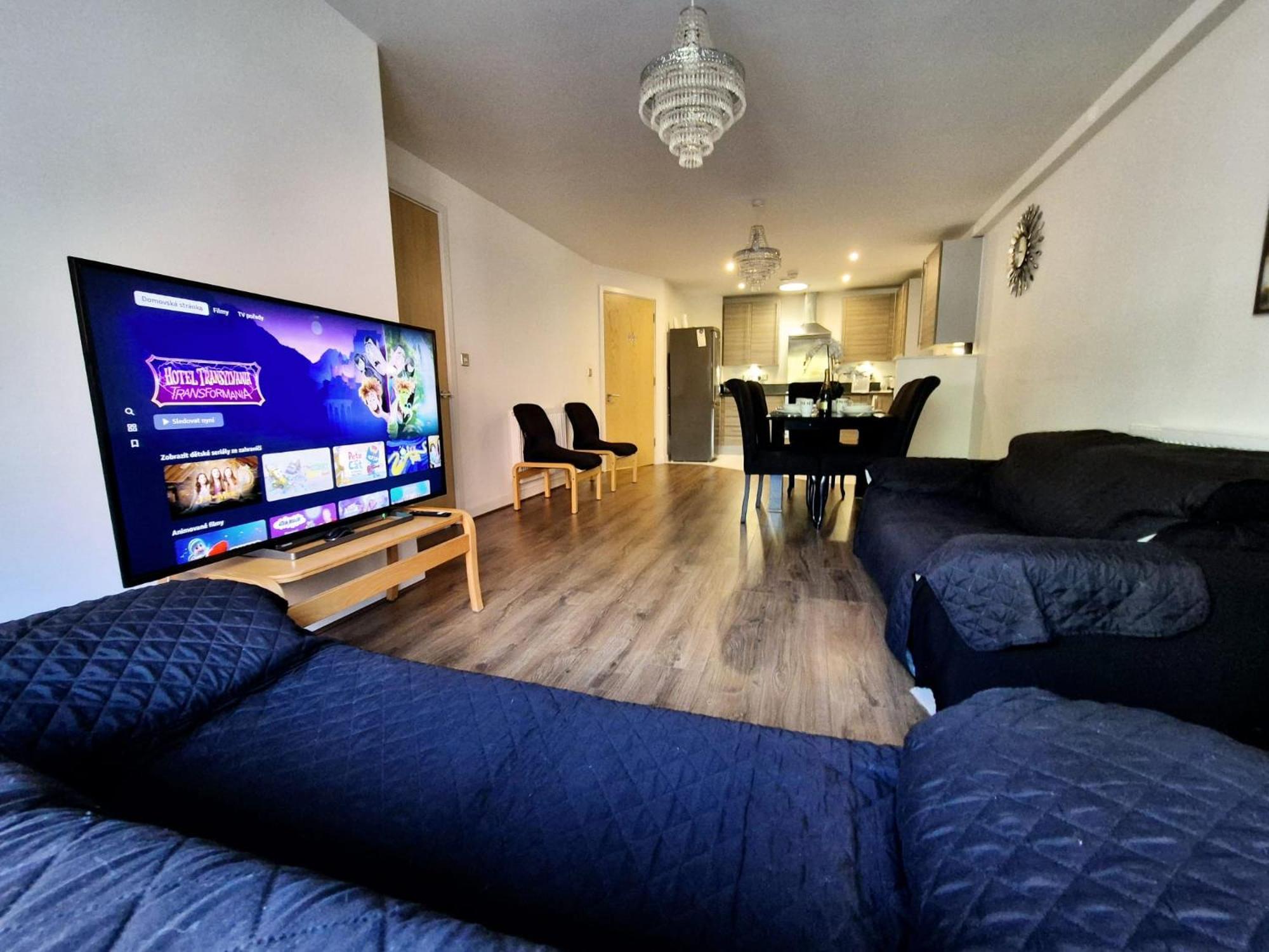 Explore London: 2 Bedroom House In Wood Green Londres Exterior foto